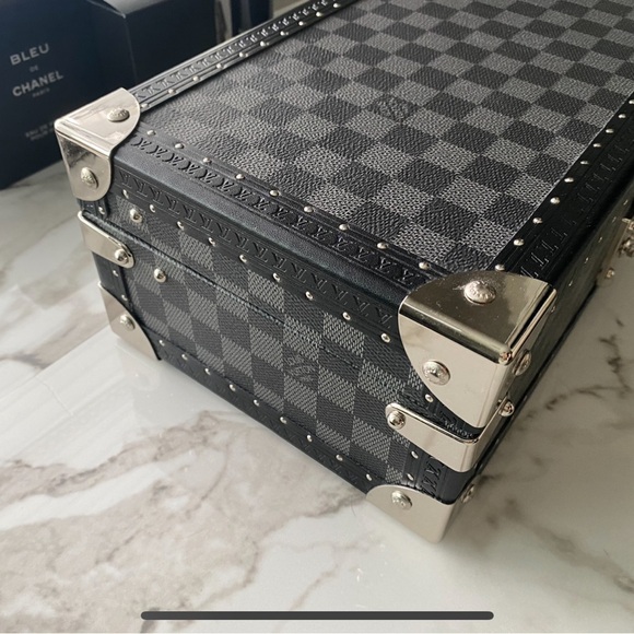 Luxury Watch Trunk - Picture 3 of 6